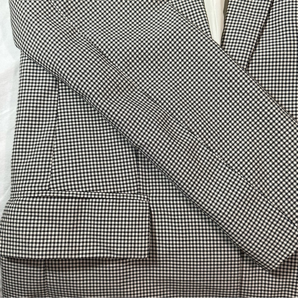 H&M checkered blazer - Picture 3 of 4